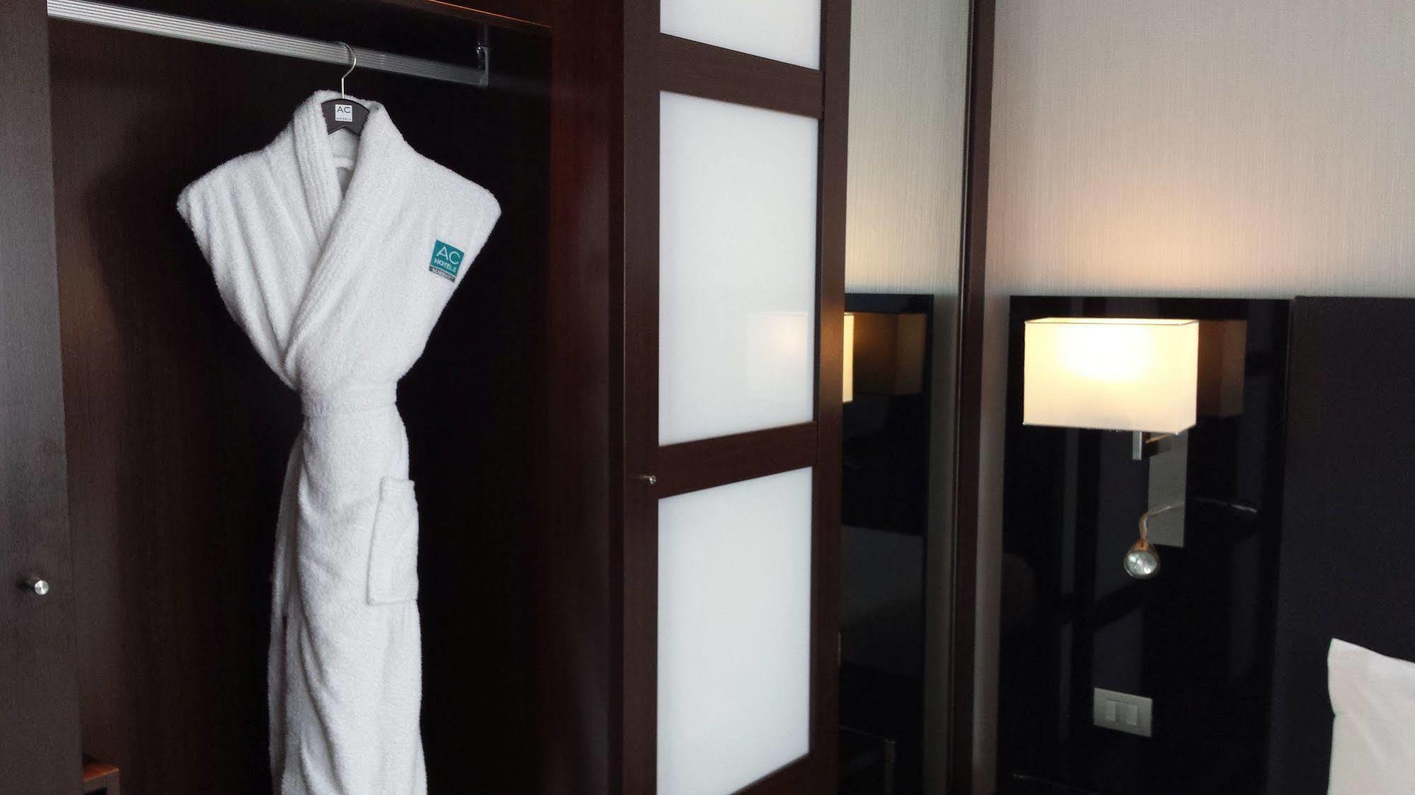 Ac Hotel By Marriott Πίζα Εξωτερικό φωτογραφία